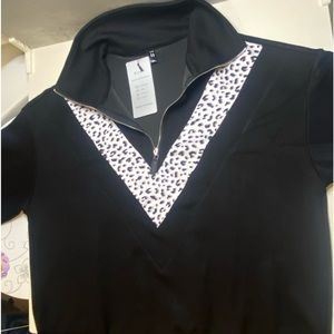 New ZJCT BLACK/White Zipper Pullover Sweater Size Medium Women. Long Sleeve.